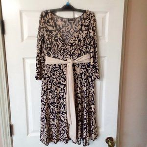 Ruby Rox Dress Size Medium Black/Cream